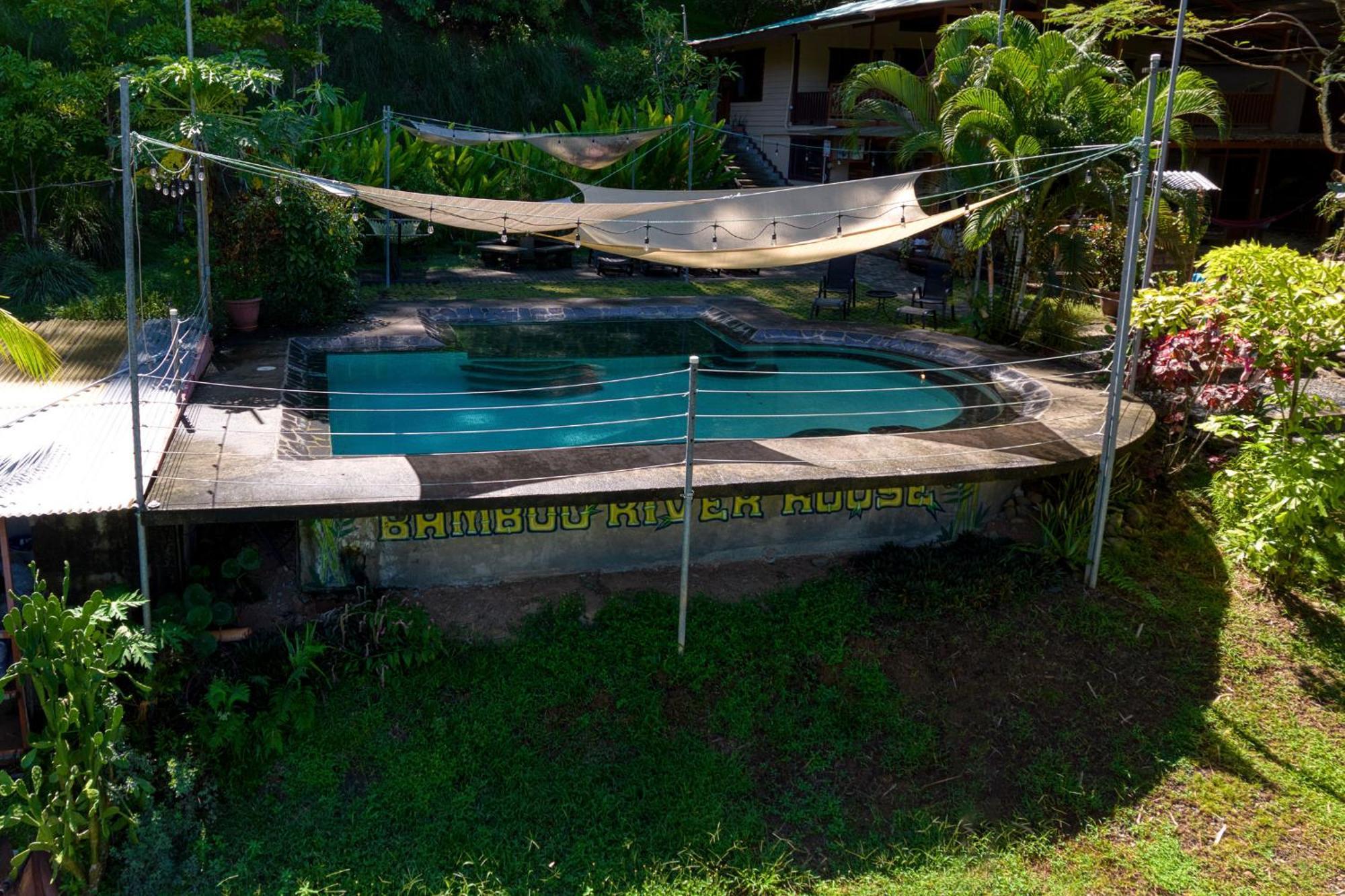 Bamboo River House And Hotel Dominical Kültér fotó